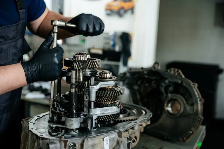 Car gearbox repair in Dubai